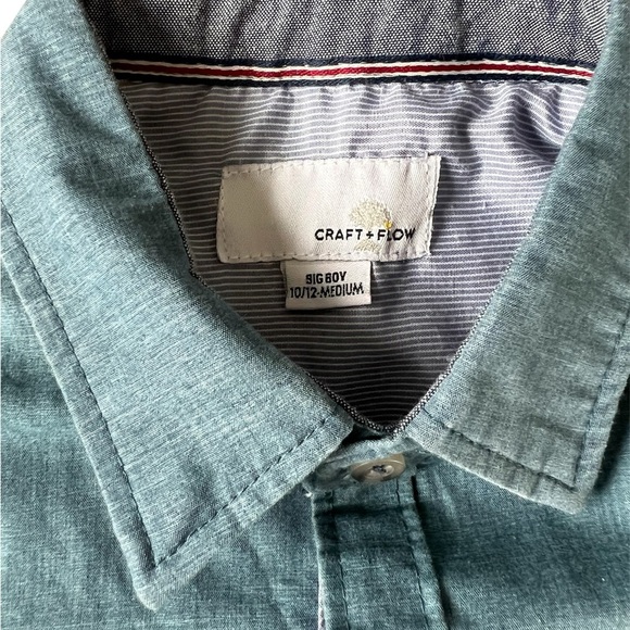 Craft and Flow Boys Short Sleeve Blue Button Down | 10/12 - Picture 3 of 5